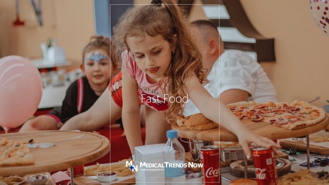 How Fast Food Affects Children's Health - junk food, healthy, pediatric, nutrition, obesity, processed meats, high fructose corn syrup, high calorie, sugar content, too much oil, artificial colors, salt