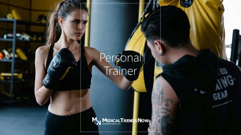 How to Pick the Right Personal Trainer, fitness program, Assess your fitness level, Design your fitness program, gym equipment, exercise, fitness trainer, coach, gym instructor, fitness center, wellness, yoga, spotting