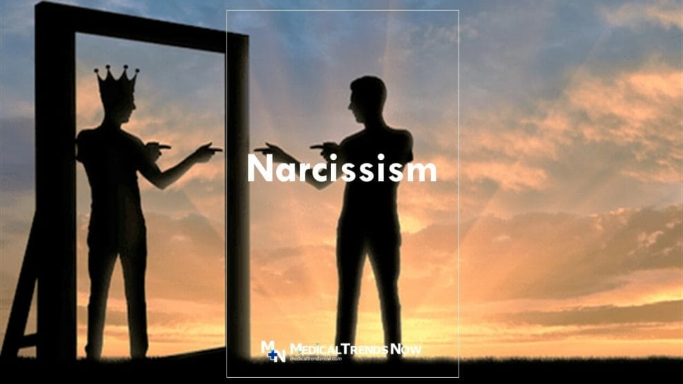 What are the behaviors of narcissistic personality disorder?
