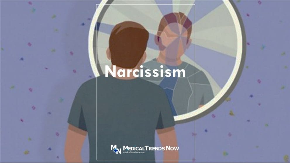Narcissism: Signs to Help You Spot Narcissistic Behavior 