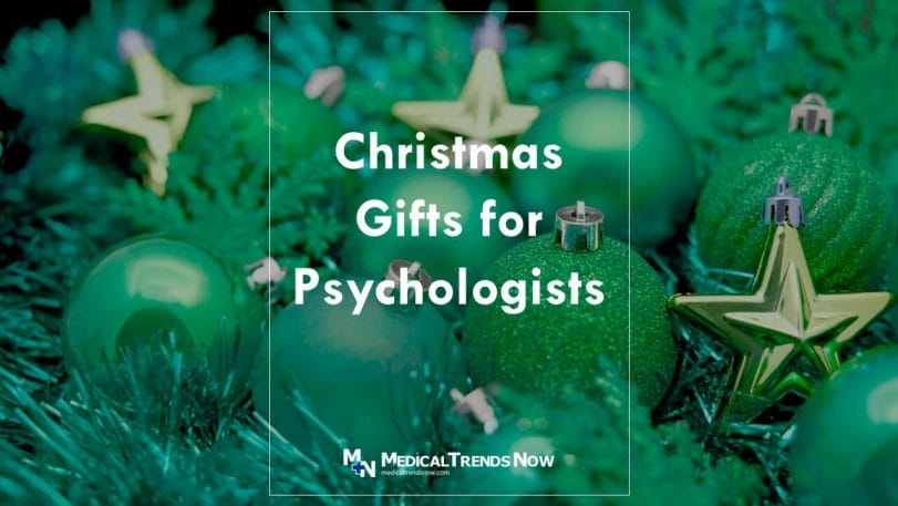 20 Thoughtful Gifts for Psychologists, According to Therapists