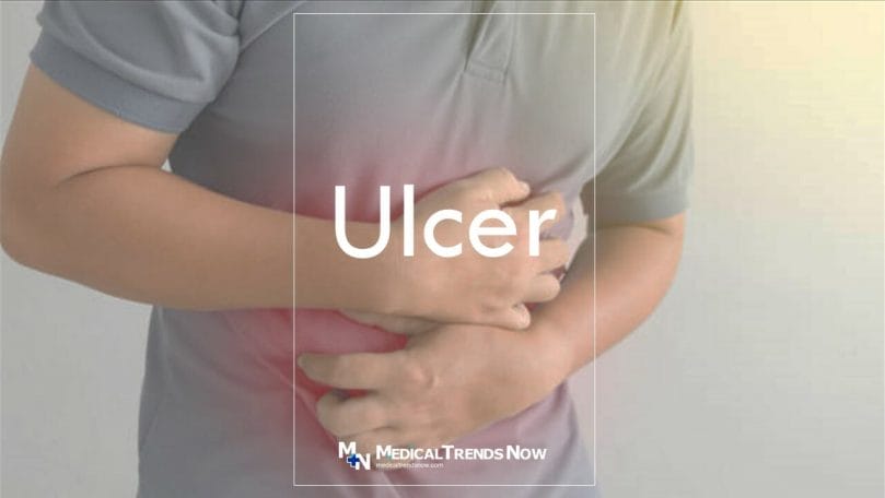 What are the warning signs of an ulcer?